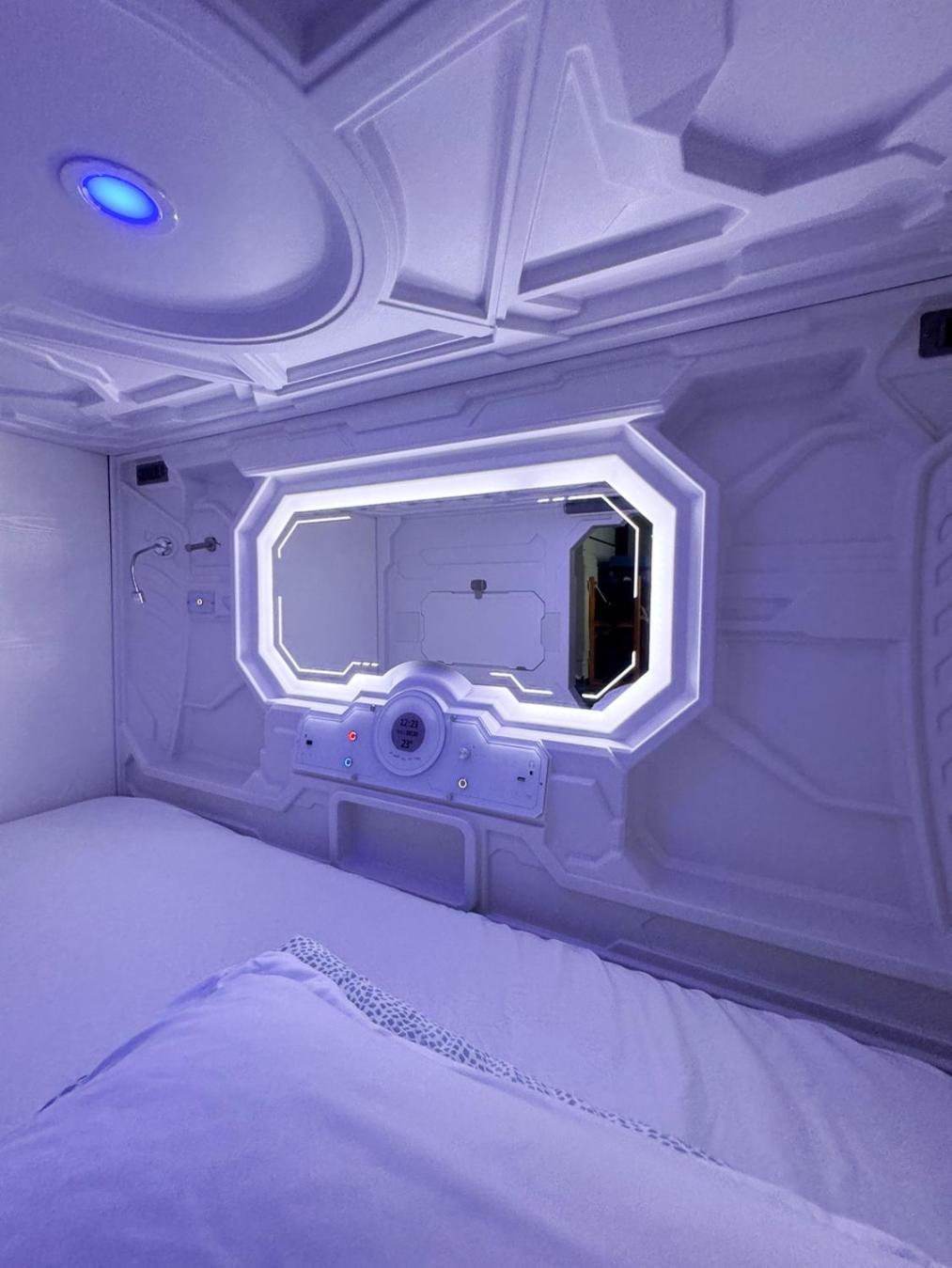 U Street Capsule Hostel Washington Exteriör bild
